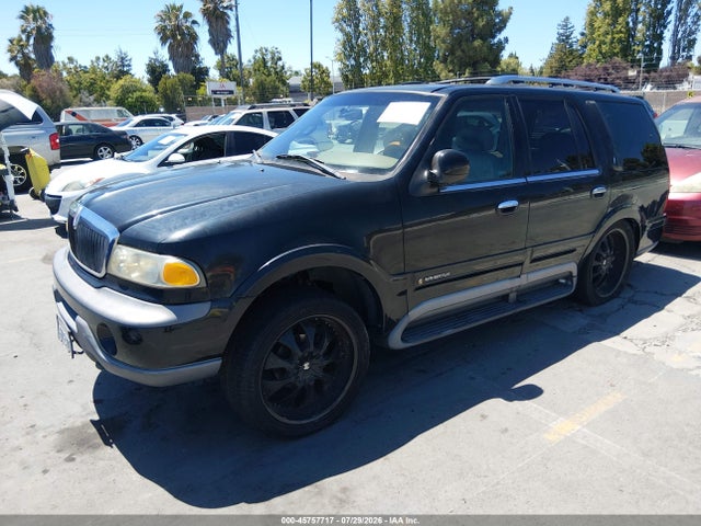 45757717 :رقم المزاد ، 5LMPU28L8WLJ39144 vin ، 1998 Lincoln Navigator مزاد بيع