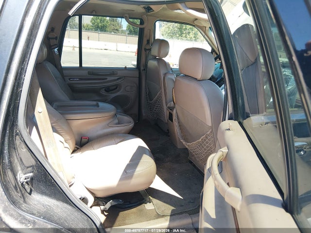 45757717 :رقم المزاد ، 5LMPU28L8WLJ39144 vin ، 1998 Lincoln Navigator مزاد بيع
