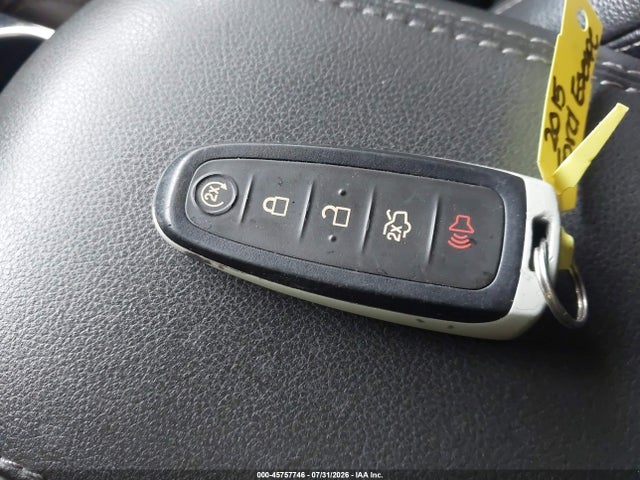 Продажа на аукционе авто 2015 Ford Escape Titanium, vin: 1FMCU9J98FUA20352, номер лота: 45757746