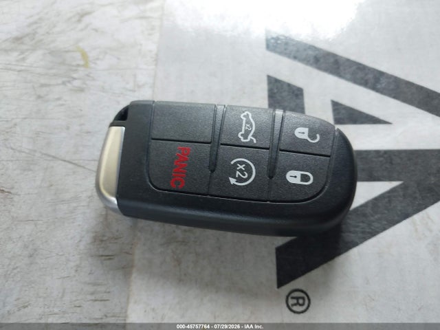 45757764 :رقم المزاد ، 3C4PDCBG6JT509724 vin ، 2018 Dodge Journey Sxt مزاد بيع