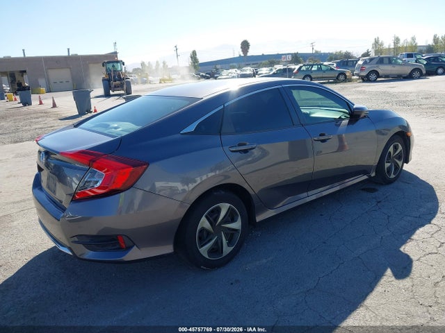 Honda Civic Lx 2019 2HGFC2F63KH576318 Image 4
