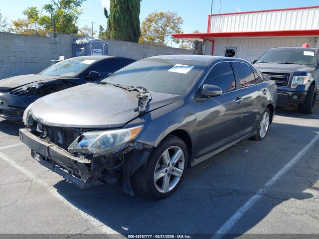 Toyota CAMRY SE 2014 4T1BF1FK8EU384501 Image 2