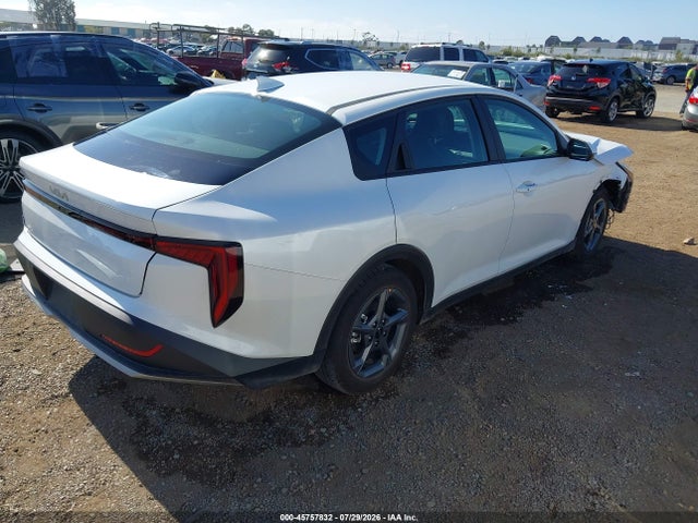 Продажа на аукционе авто 2025 Kia K4 Lxs, vin: 3KPFT4DE4SE164893, номер лота: 45757832