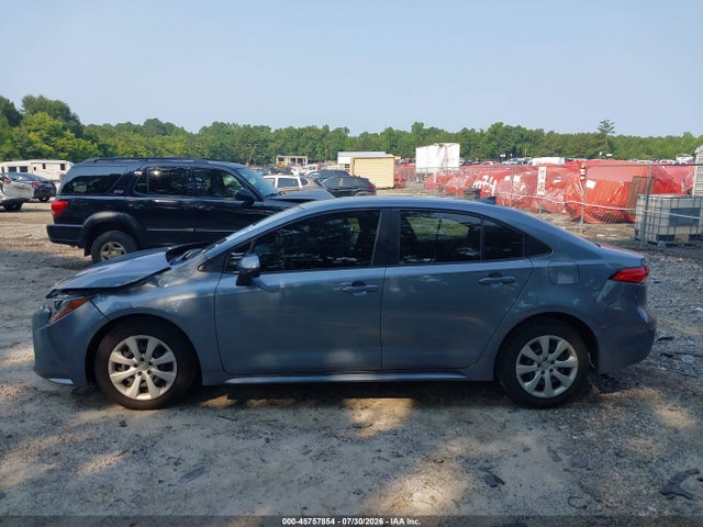 JTDEPMAE3MJ125030 Toyota COROLLA LE