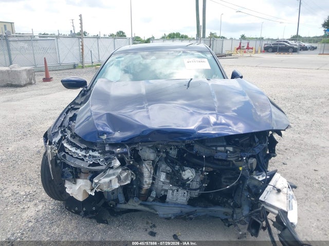 45757886 :رقم المزاد ، 1HGCV1F96JA213641 vin ، 2018 Honda Accord Touring مزاد بيع