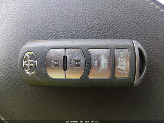 Продажа на аукционе авто 2019 Toyota Yaris Xle, vin: 3MYDLBYV0KY507110, номер лота: 45757917