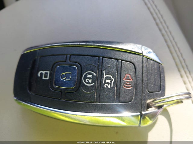 45757922 :رقم المزاد ، 5LMCJ2D90KUL01757 vin ، 2019 Lincoln Mkc Select مزاد بيع