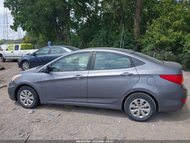 2016 Hyundai Accent Se მანქანა იყიდება აუქციონზე, vin: KMHCT4AE1GU131068, აუქციონის ნომერი: 45757934