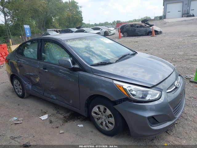 2016 Hyundai Accent Se მანქანა იყიდება აუქციონზე, vin: KMHCT4AE1GU131068, აუქციონის ნომერი: 45757934