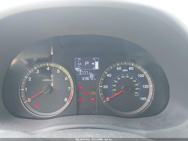 2016 Hyundai Accent Se მანქანა იყიდება აუქციონზე, vin: KMHCT4AE1GU131068, აუქციონის ნომერი: 45757934
