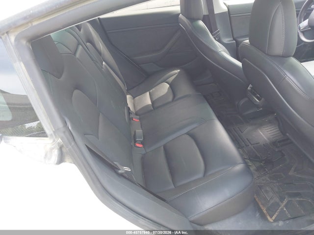 45757940 :رقم المزاد ، 5YJ3E1EB7MF927650 vin ، 2021 Tesla Model 3 Long Range Dual Motor All-wheel Drive مزاد بيع