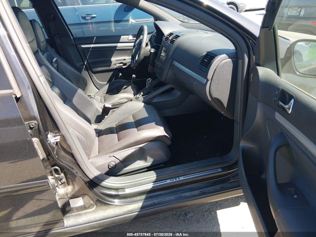 45757945 :رقم المزاد ، WVWHV91K99W132824 vin ، 2009 Volkswagen Gti 4-door مزاد بيع