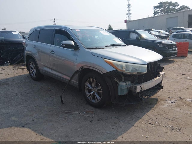 45757959 :رقم المزاد ، 5TDJKRFH2FS093917 vin ، 2015 Toyota Highlander Xle V6 مزاد بيع