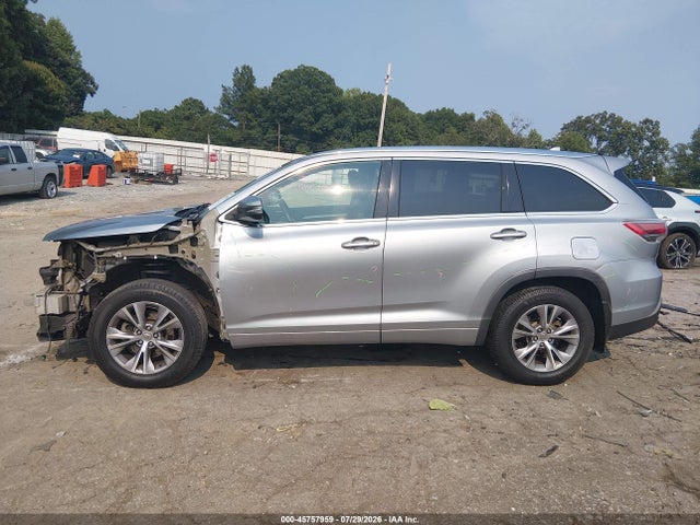 45757959 :رقم المزاد ، 5TDJKRFH2FS093917 vin ، 2015 Toyota Highlander Xle V6 مزاد بيع