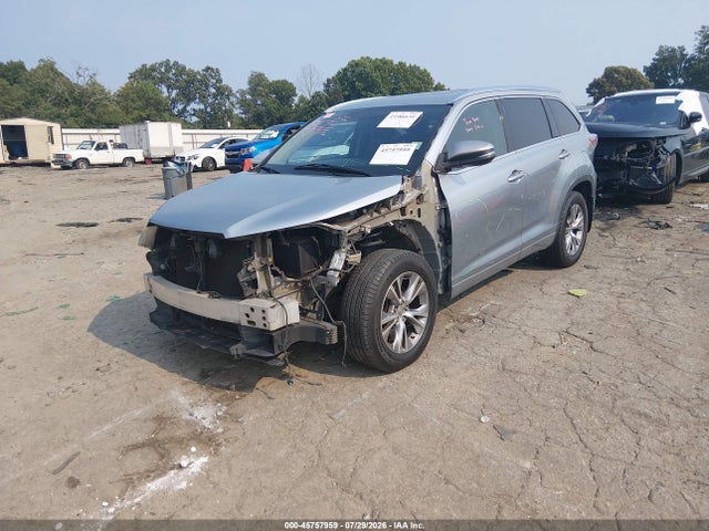 45757959 :رقم المزاد ، 5TDJKRFH2FS093917 vin ، 2015 Toyota Highlander Xle V6 مزاد بيع