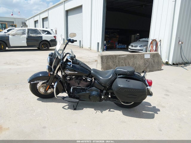 Harley-Davidson FLHC 2019 1HD1YAJ27KB055215 Image 13