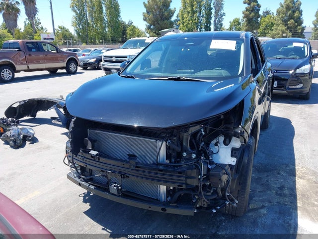 JN8BT3BA5SW005612 Nissan Rogue Sv Fwd
