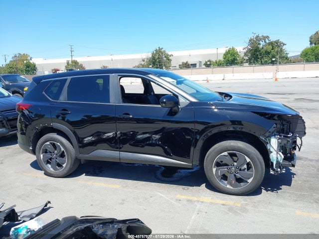 JN8BT3BA5SW005612 Nissan Rogue Sv Fwd