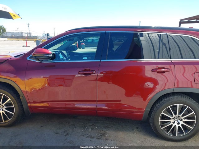 45757987 :رقم المزاد ، 5TDJZRFH4HS483044 vin ، 2017 Toyota Highlander Se مزاد بيع