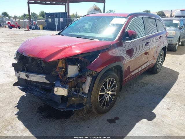 45757987 :رقم المزاد ، 5TDJZRFH4HS483044 vin ، 2017 Toyota Highlander Se مزاد بيع
