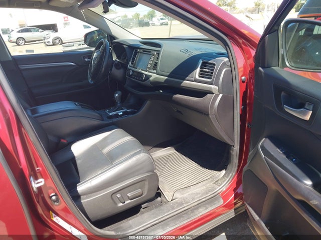 45757987 :رقم المزاد ، 5TDJZRFH4HS483044 vin ، 2017 Toyota Highlander Se مزاد بيع