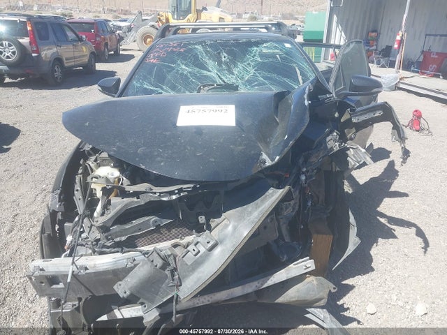 NMTKHMBX7JR039748 Toyota C-HR XLE