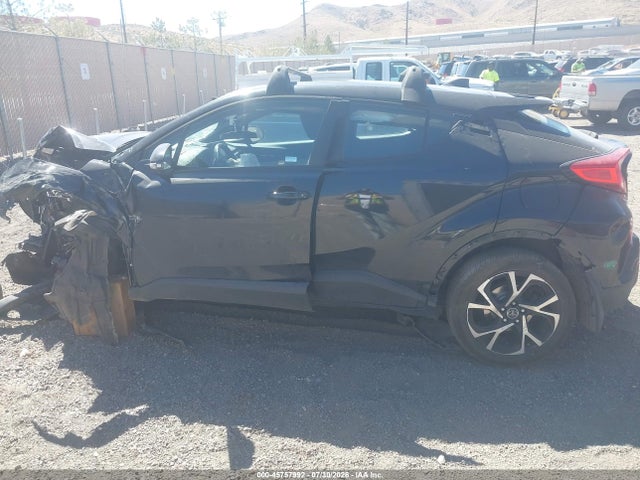 NMTKHMBX7JR039748 Toyota C-HR XLE