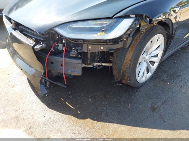 Продажа на аукционе авто 2017 Tesla Model X 100d/75d/90d, vin: 5YJXCAE2XHF077364, номер лота: 45758004