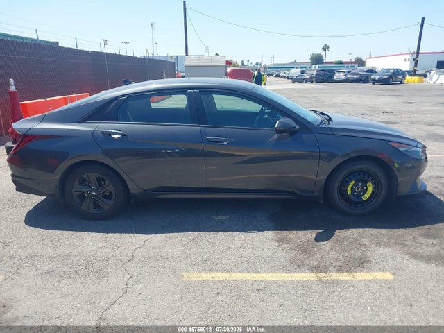 5NPLM4AG1NH081346 Hyundai ELANTRA SEL