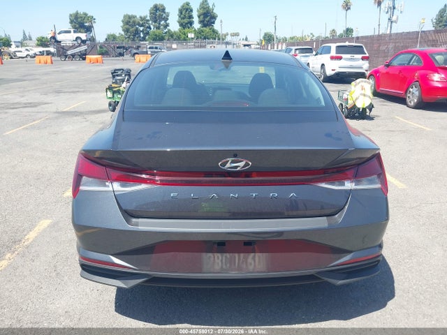 5NPLM4AG1NH081346 Hyundai ELANTRA SEL