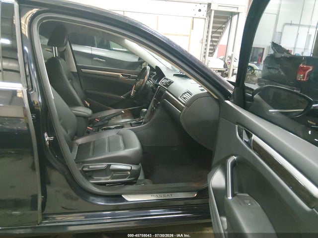 Продажа на аукционе авто 2018 Volkswagen Passat 2.0t Se, vin: 1VWBA7A31JC005180, номер лота: 45758043