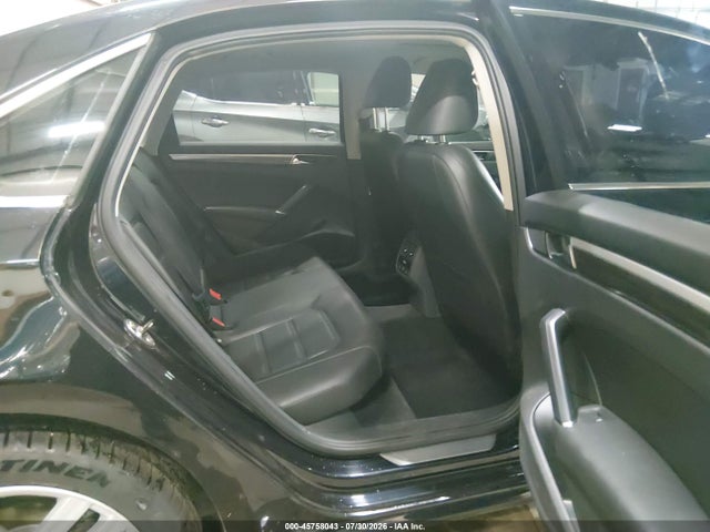 Продажа на аукционе авто 2018 Volkswagen Passat 2.0t Se, vin: 1VWBA7A31JC005180, номер лота: 45758043