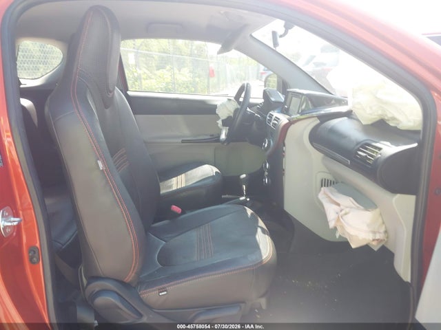 45758054 :رقم المزاد ، JTNJJXB09CJ013220 vin ، 2012 Scion Iq مزاد بيع