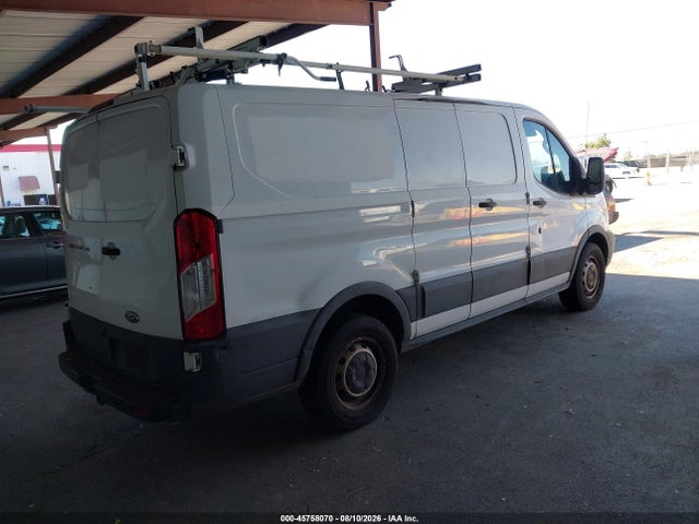 45758070 :رقم المزاد ، 1FTYE1ZM8KKA30919 vin ، 2019 Ford Transit-150 مزاد بيع
