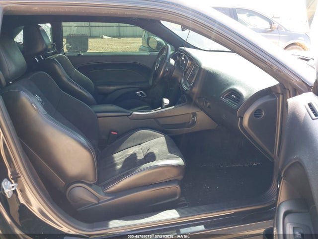 45758075 :رقم المزاد ، 2C3CDZFJ8JH300697 vin ، 2018 Dodge Challenger R/t Scat Pack مزاد بيع
