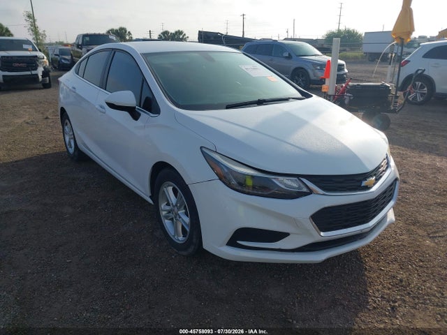 45758093 :رقم المزاد ، 1G1BE5SM3J7150502 vin ، 2018 Chevrolet Cruze Lt Auto مزاد بيع