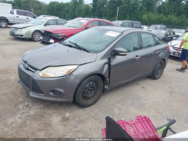 Ford FOCUS SE 2014 1FADP3F20EL250793 Image 2