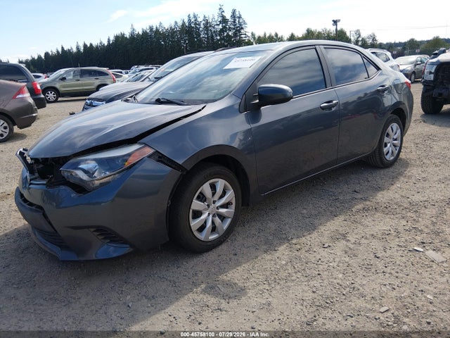 Toyota COROLLA LE 2016 5YFBURHE5GP483633 Image 2