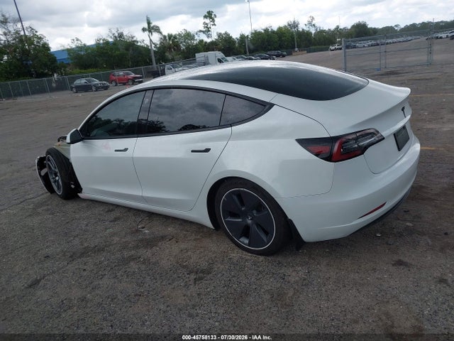 Tesla Model 3 Rear-wheel Drive 2023 5YJ3E1EA8PF404410 Image 3