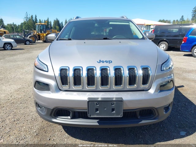 2018 Jeep Cherokee Latitude 4x4 მანქანა იყიდება აუქციონზე, vin: 1C4PJMCB0JD528602, აუქციონის ნომერი: 45758137