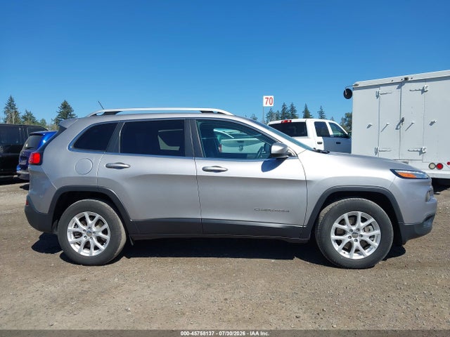 2018 Jeep Cherokee Latitude 4x4 მანქანა იყიდება აუქციონზე, vin: 1C4PJMCB0JD528602, აუქციონის ნომერი: 45758137