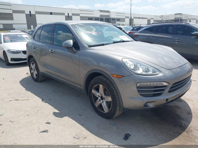 45758214 :رقم المزاد ، WP1AA2A22CLA02301 vin ، 2012 Porsche Cayenne مزاد بيع