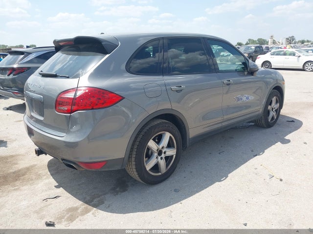 45758214 :رقم المزاد ، WP1AA2A22CLA02301 vin ، 2012 Porsche Cayenne مزاد بيع
