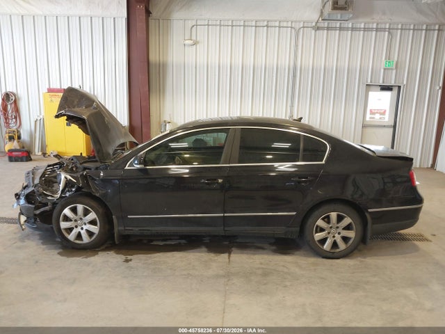 2007 Volkswagen Passat 2.0t მანქანა იყიდება აუქციონზე, vin: WVWGK73C37P079897, აუქციონის ნომერი: 45758236