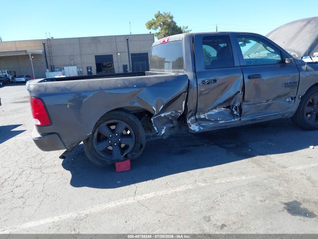1C6RR6FGXKS618686 RAM 1500 Classic Express 4x2 6&#039;4 Box