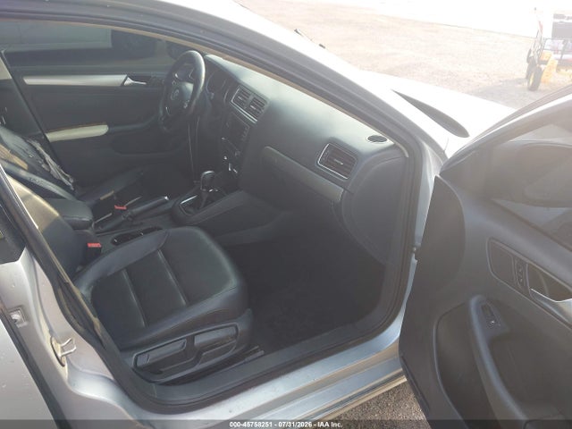 Продажа на аукционе авто 2016 Volkswagen Jetta 1.4t Se, vin: 3VWD67AJ5GM312187, номер лота: 45758251