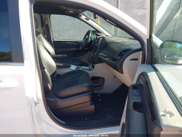 Продажа на аукционе авто 2019 Dodge Grand Caravan Sxt, vin: 2C4RDGCG2KR747363, номер лота: 45758286