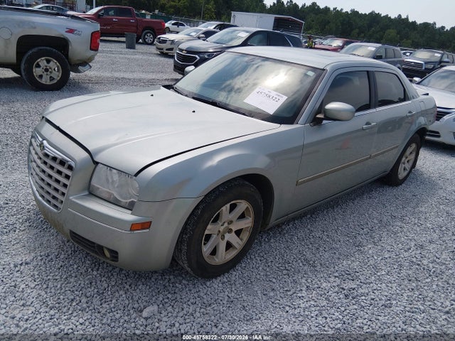 2006 Chrysler 300 Touring მანქანა იყიდება აუქციონზე, vin: 2C3KA53G76H189931, აუქციონის ნომერი: 45758322