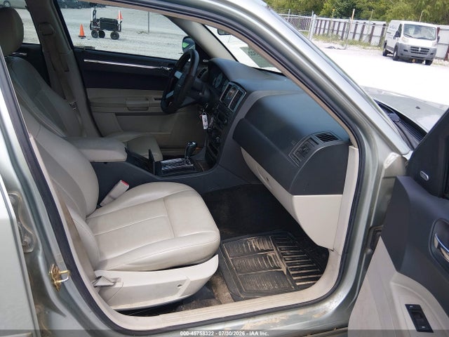 2006 Chrysler 300 Touring მანქანა იყიდება აუქციონზე, vin: 2C3KA53G76H189931, აუქციონის ნომერი: 45758322
