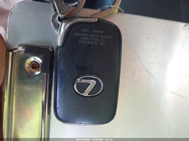 Lexus CT 200H 2017 JTHKD5BH1H2290616 Image 11